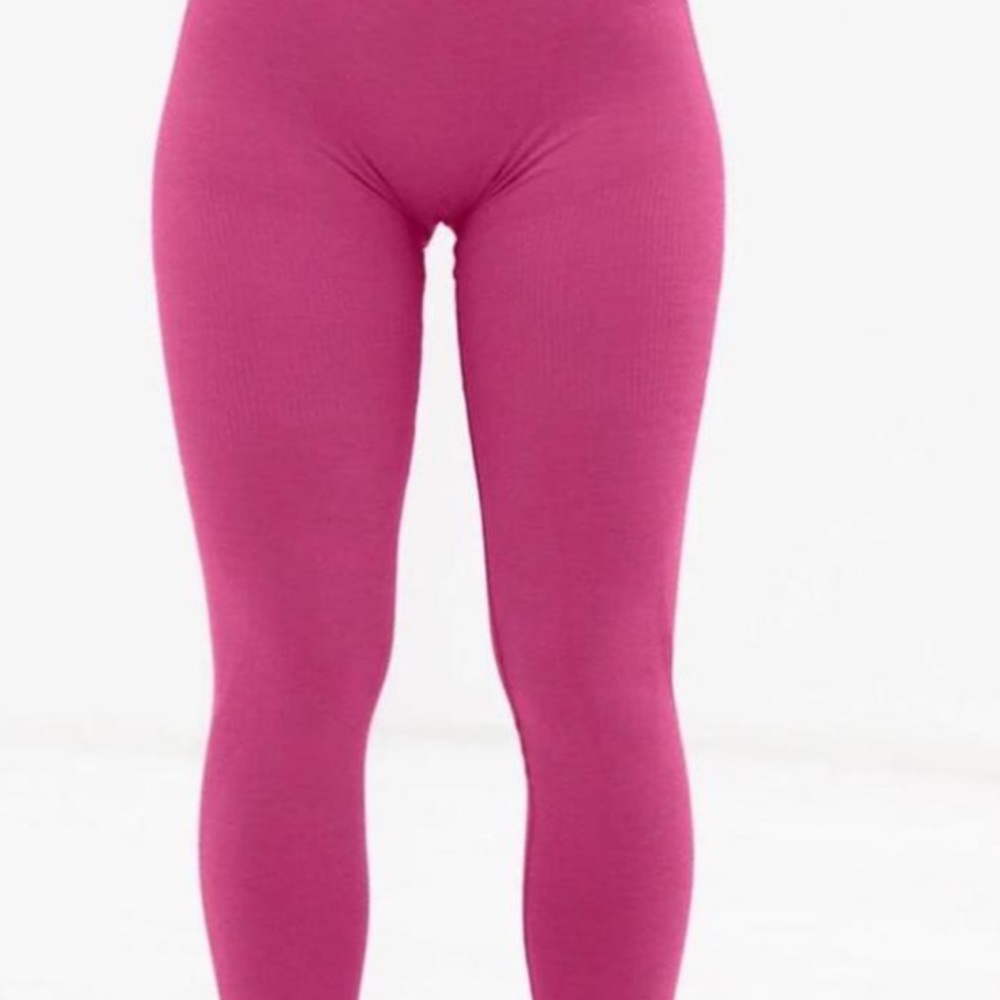 Lazuli the label raspberry scrunch Leggings